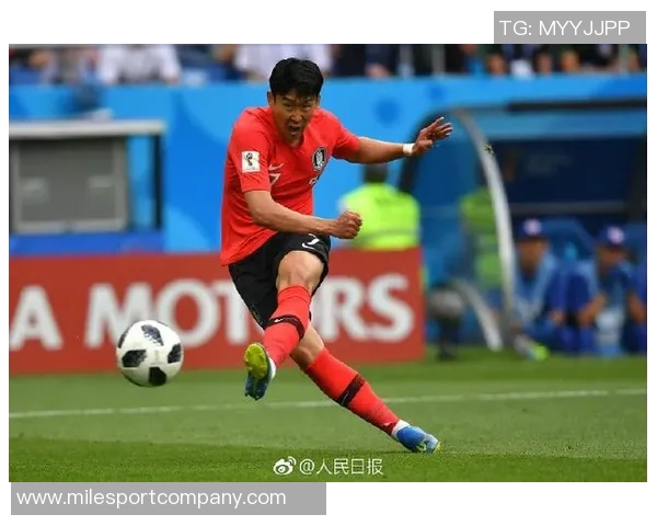 李刚仁手球送点球机会布雷斯特点球滑倒错失良机 李刚仁手球送点球机会布雷斯特点球滑倒错失良机