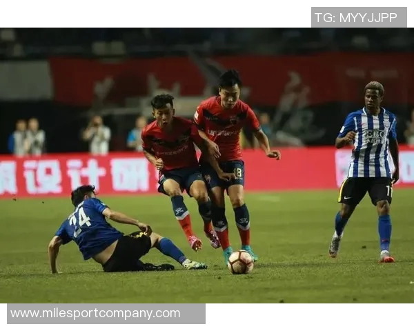 巴拉圭后卫失误助攻韩国严智星抽射破门取得领先