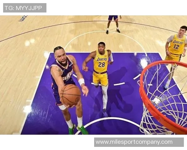 狄龙近期状态火热场均25分22抢断助力球队争胜