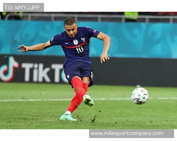 姆巴佩调侃点球小伎俩：下次要更隐蔽让对手难以察觉