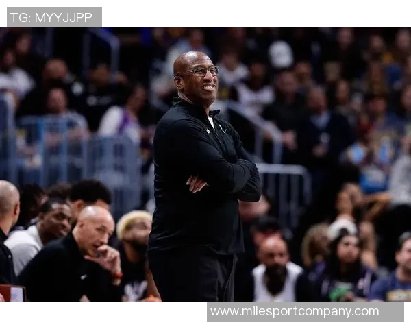 迈克布朗解析先发调整策略应对绿军小个阵容避免大个防守后卫